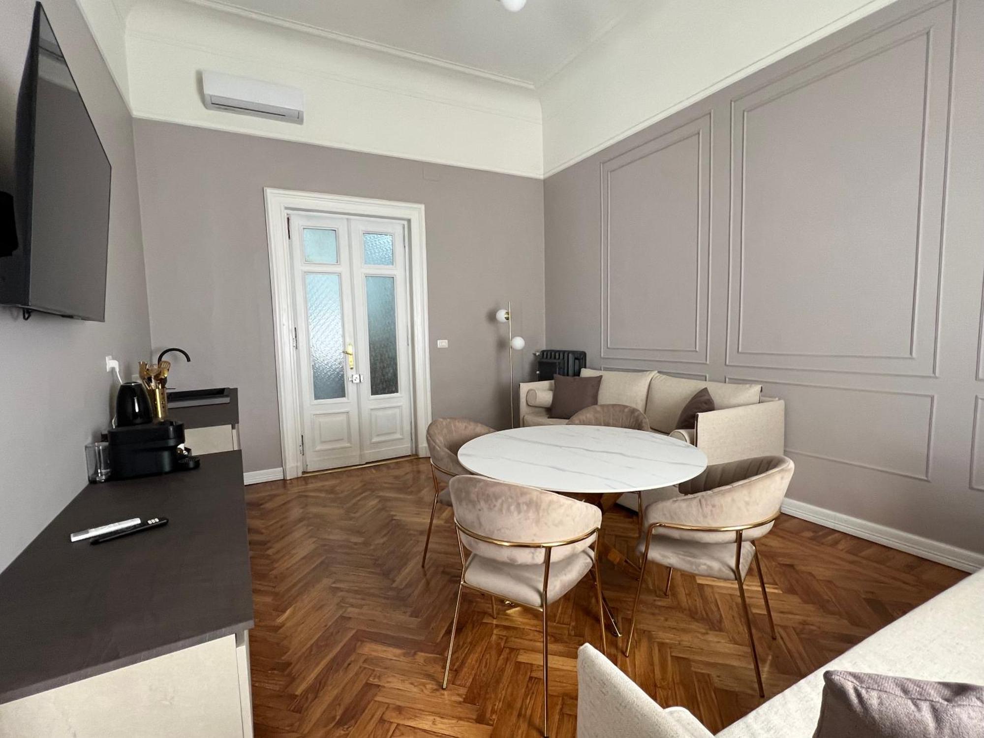 Turin Central Cavour المظهر الخارجي الصورة